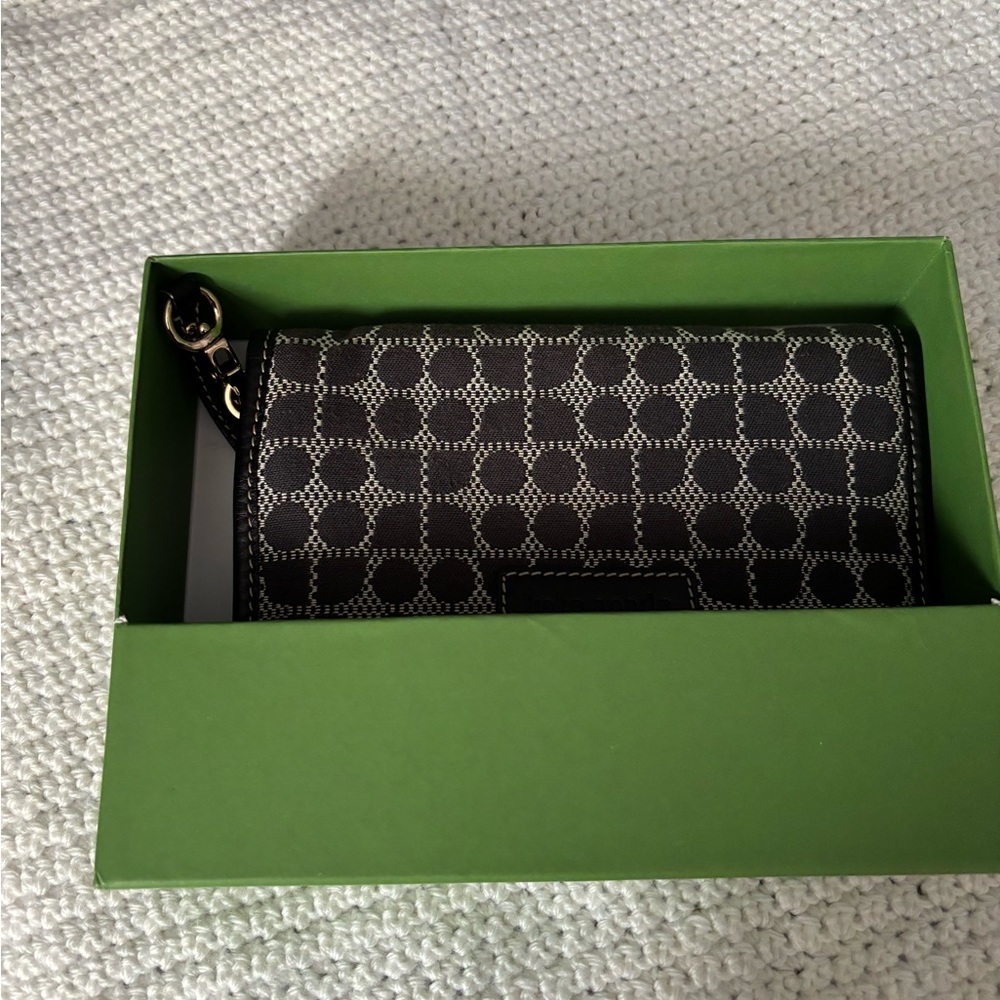 Kate Spade Zippered Chrissy - Picture 6 of 10